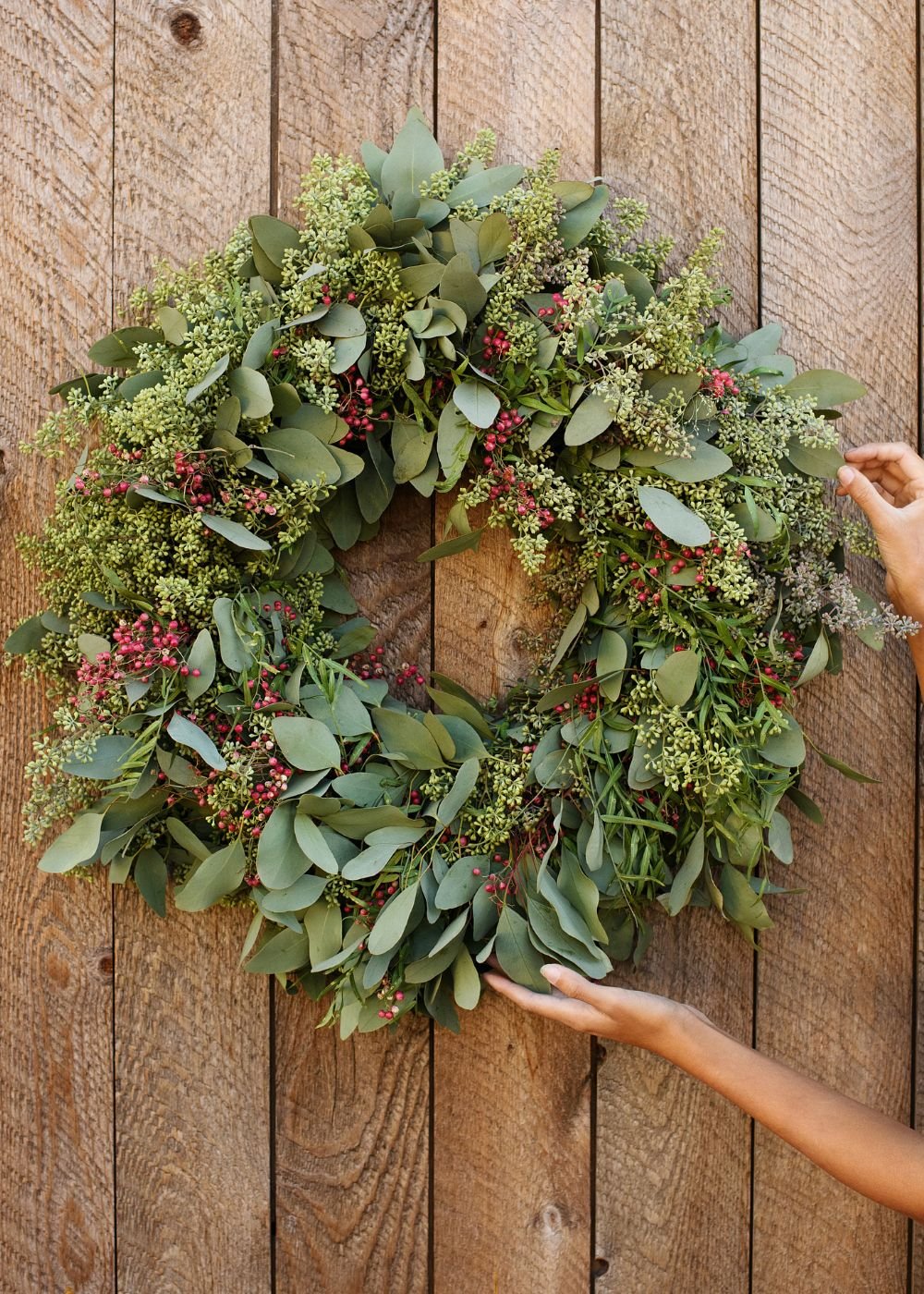 Yuletide Holiday Wreath - Menagerie Farm & Flower